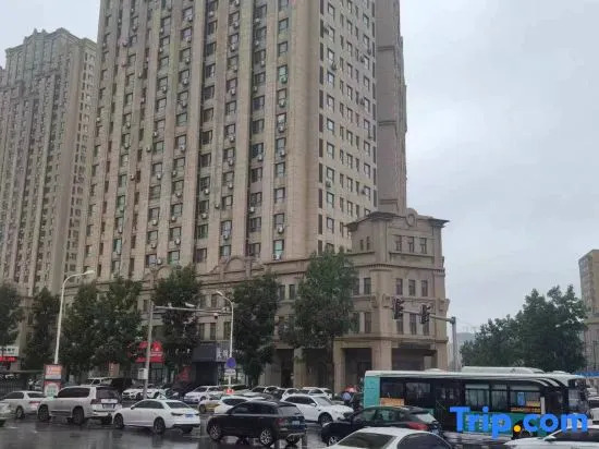 Aiyu Smart Cinema Apartment (Changchun Lunzhong Branch)