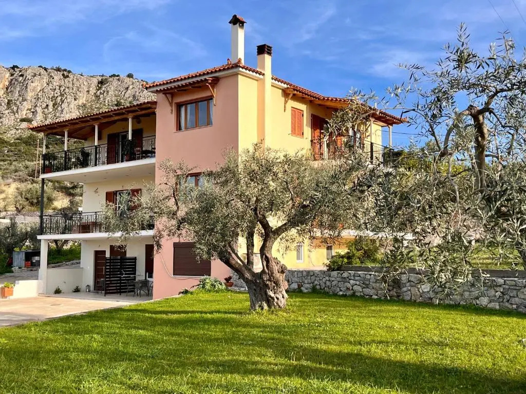 ενtreé guest house near Palamidi Castle