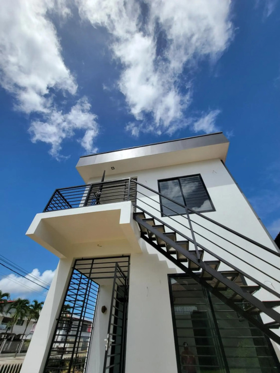 Modern - Wan Pipel with Terrace