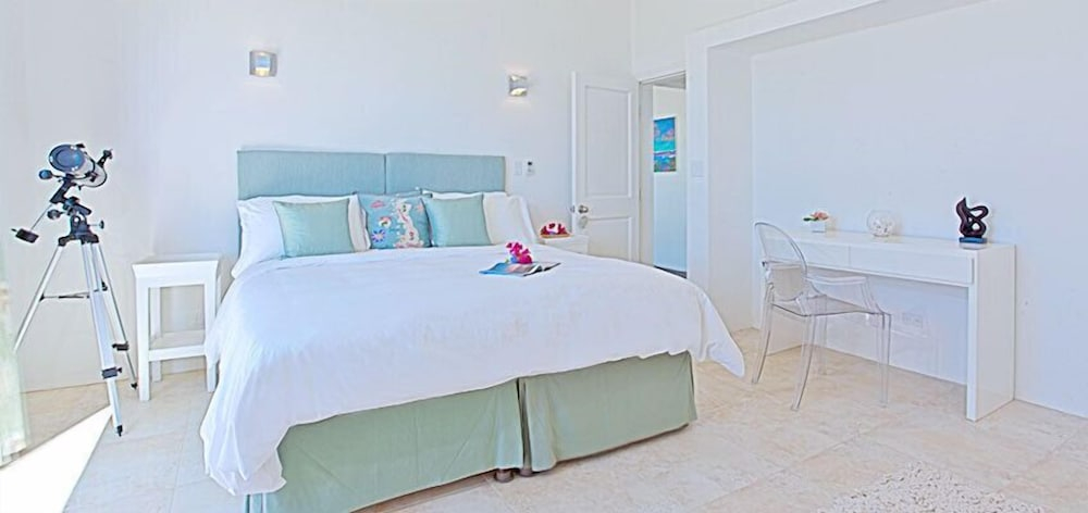 White Cedars Villa 3 Bedroom Special Offer