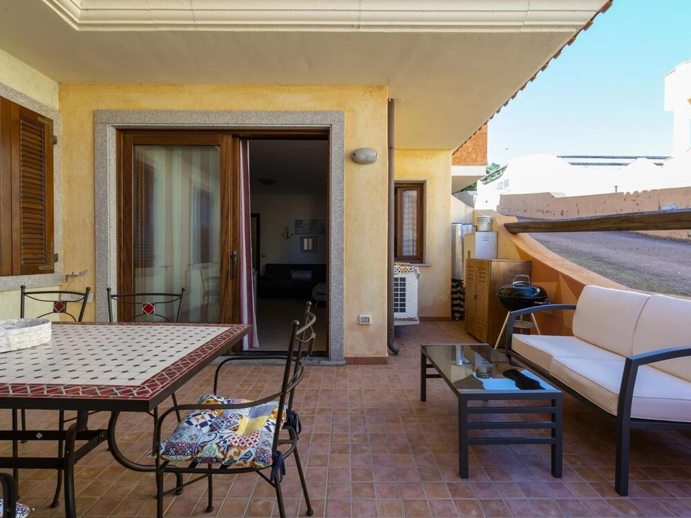 Comfortable Holiday Home in Lu Bagnu Near Seabeach