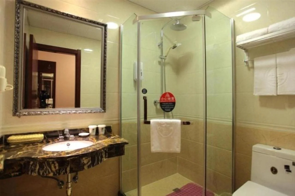 GreenTree Inn Hefei Railway Station Metro Station Zhanqian Road Square Express Hotel