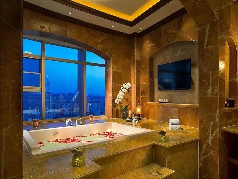 Kunming Oceancube Spa Holiday Hotel