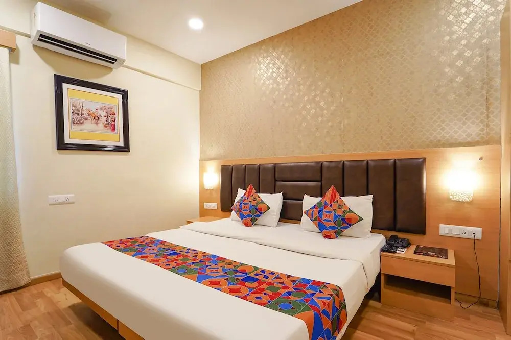 Fabhotel Tangerine Suites