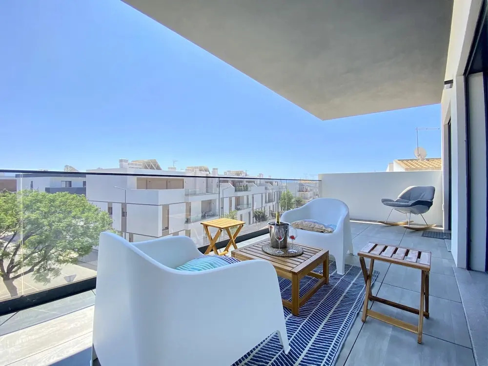 Tavira Grand Balcony With Pool by Homing