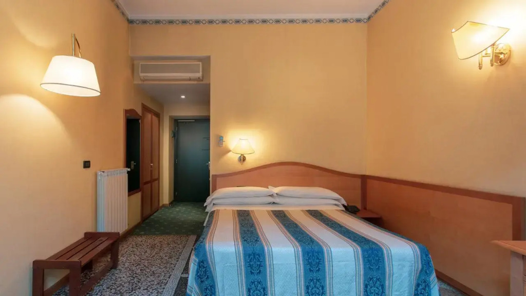 Hotel Bologna