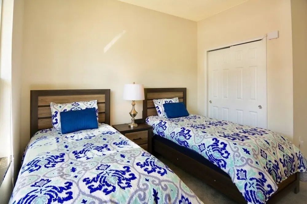 3-Bedroom Villa in Four Corners 1538TA