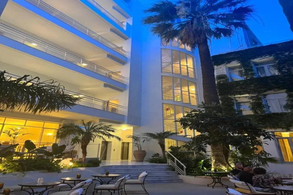 Apollo Palm Hotel