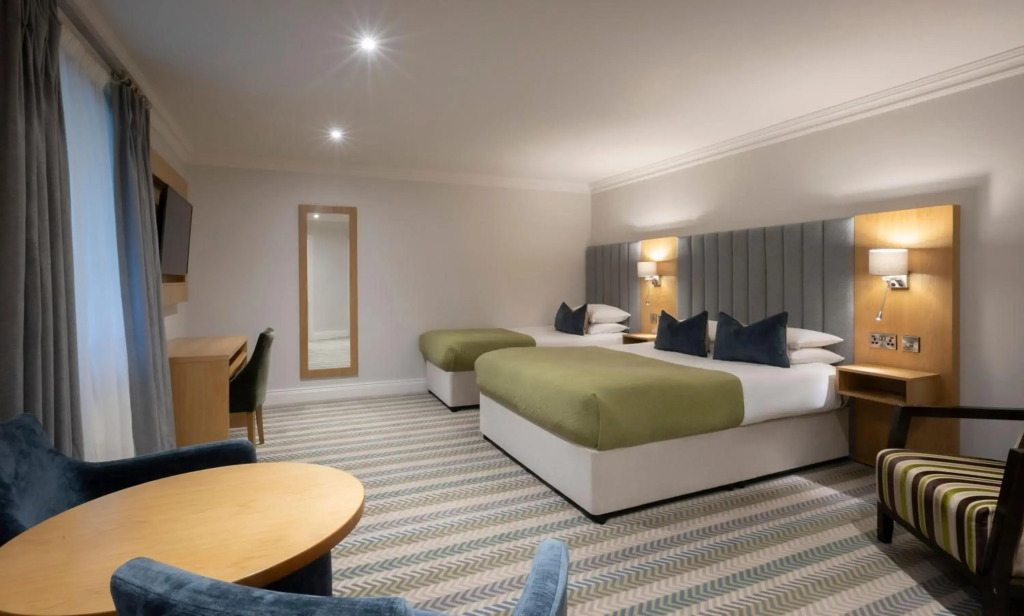 Killarney Heights Hotel