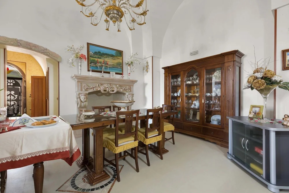 2498 Villa Raffaella by Barbarhouse