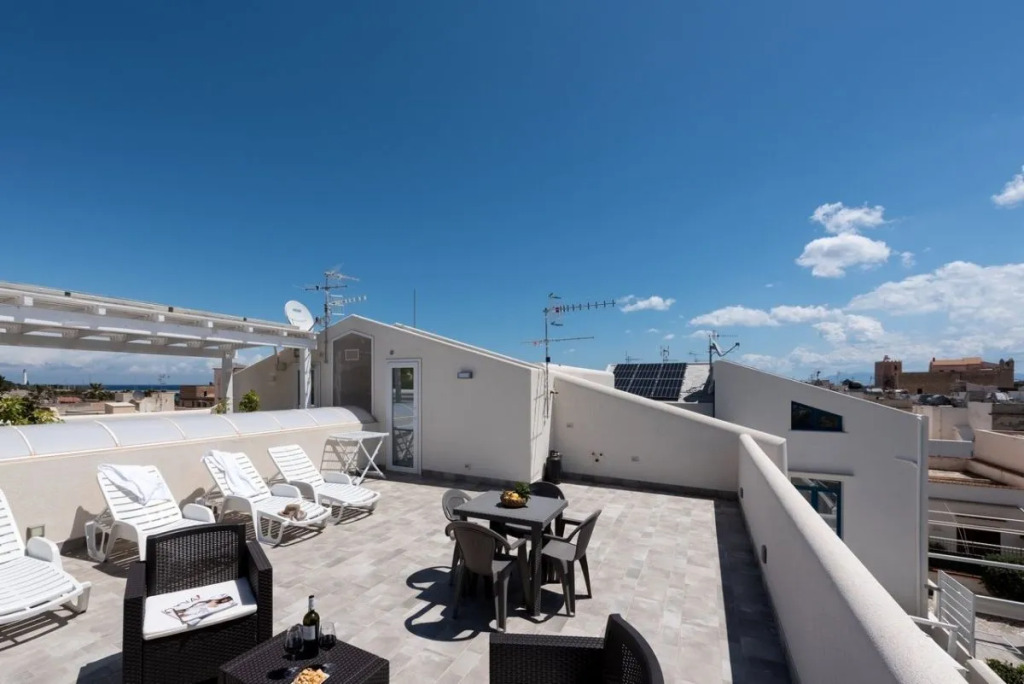 Isule Apartment & Terrace