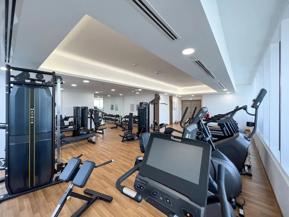 Sophisticated Modern 1 BR on Blooms A JVC