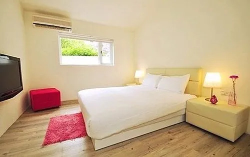 Q House