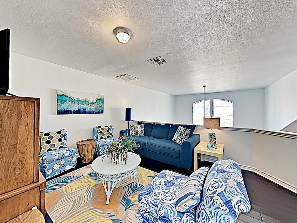 South Padre Island Townhouse #115 3 Bedrooms 2.5 Bathrooms Townhouse