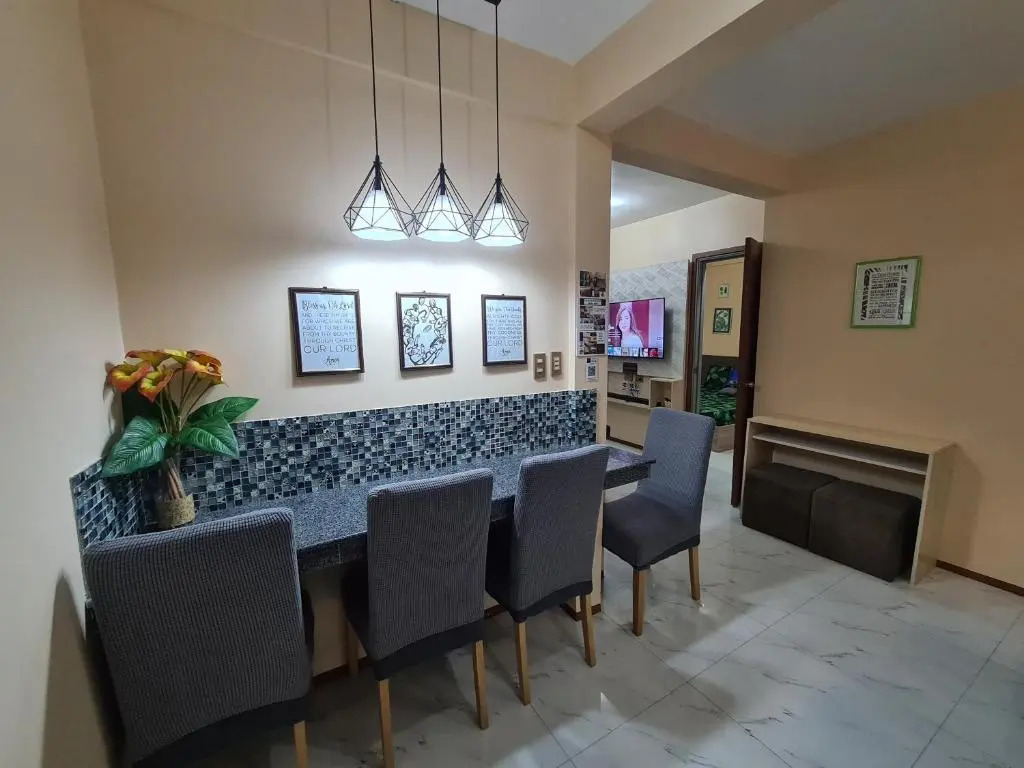 Tagaytay Staycation House by Bea & RM