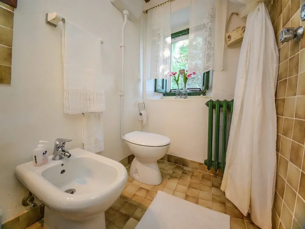 Cottage in Montefiore Near Forest and Beach