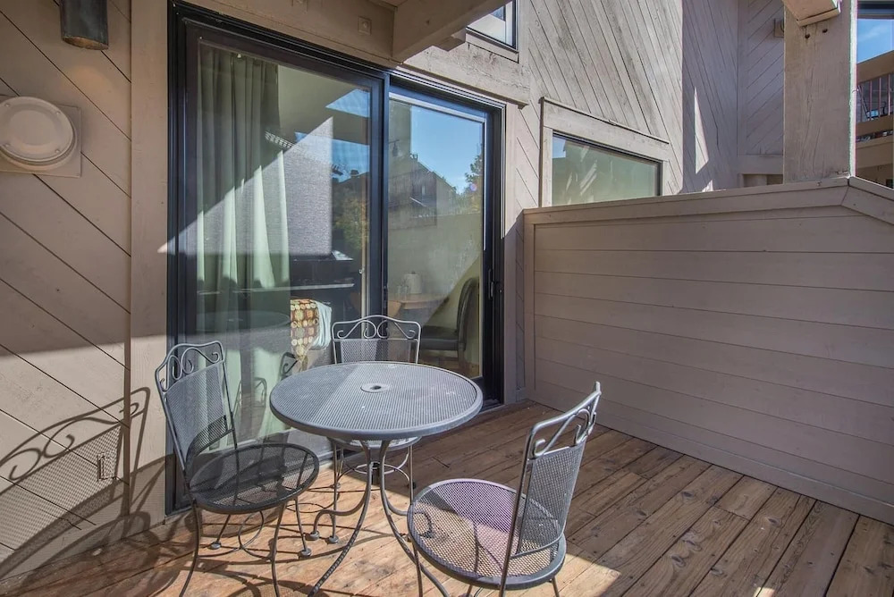 Studio Sleeps 4 - 5 in the Heart of Northstar Village!