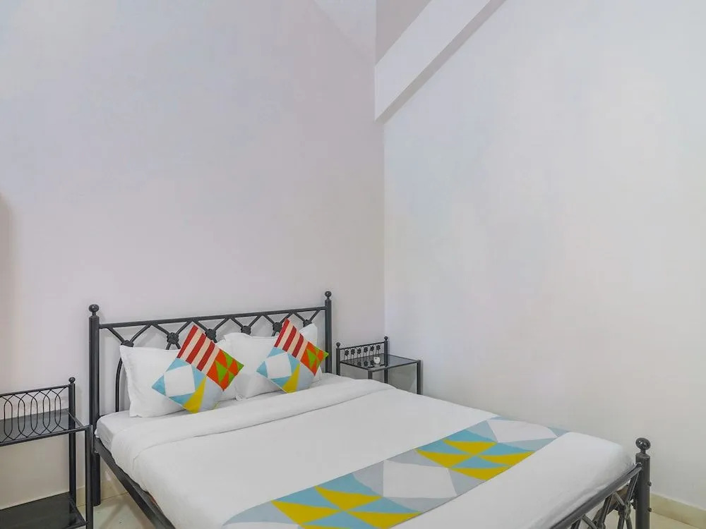 OYO 18754 Home Pool View 1BHK Varca