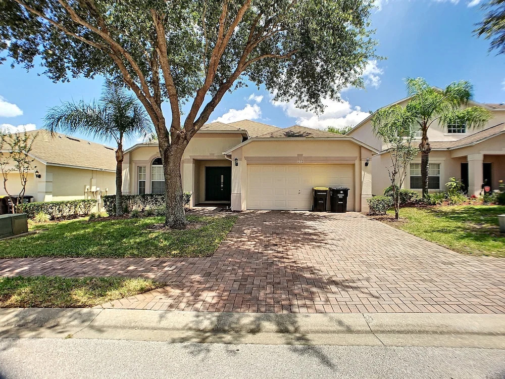 Oasis Villa by Florida Spirit