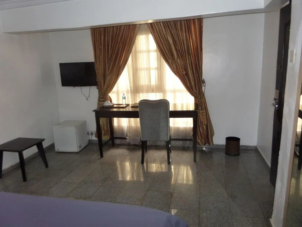 The Real Legacy Hotel