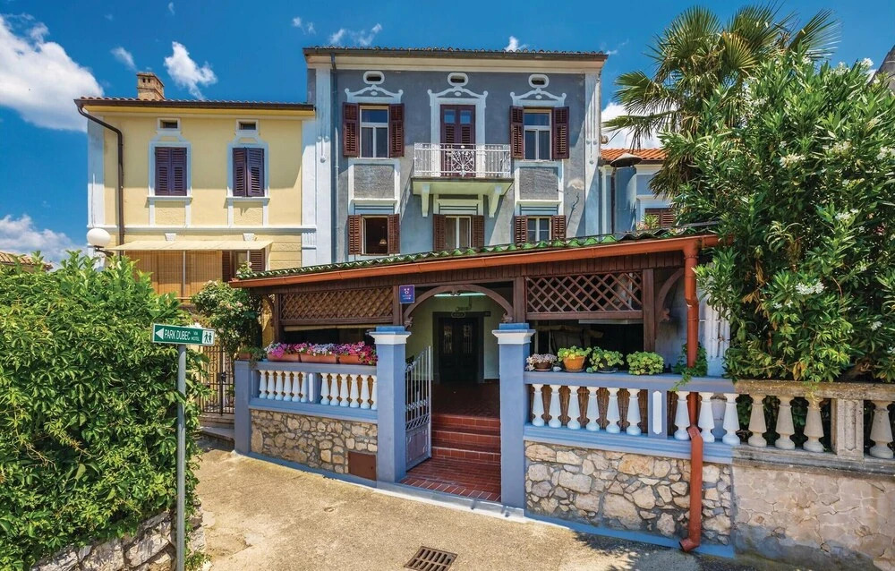 Stunning Home in Omisalj With Wifi and 4 Bedrooms