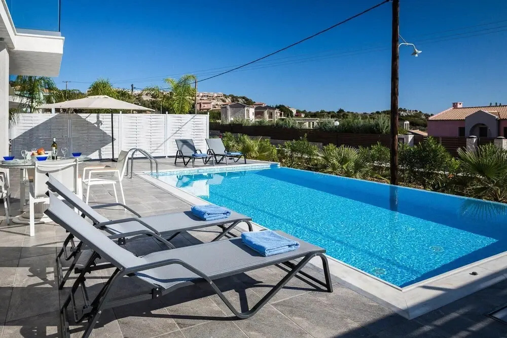 Villa Starfish Large Private Pool Walk to Beach Sea Views A C Wifi Eco-friendly - 2638