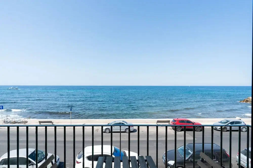 The Sea Outside Apartment 02 by Wonderful Italy