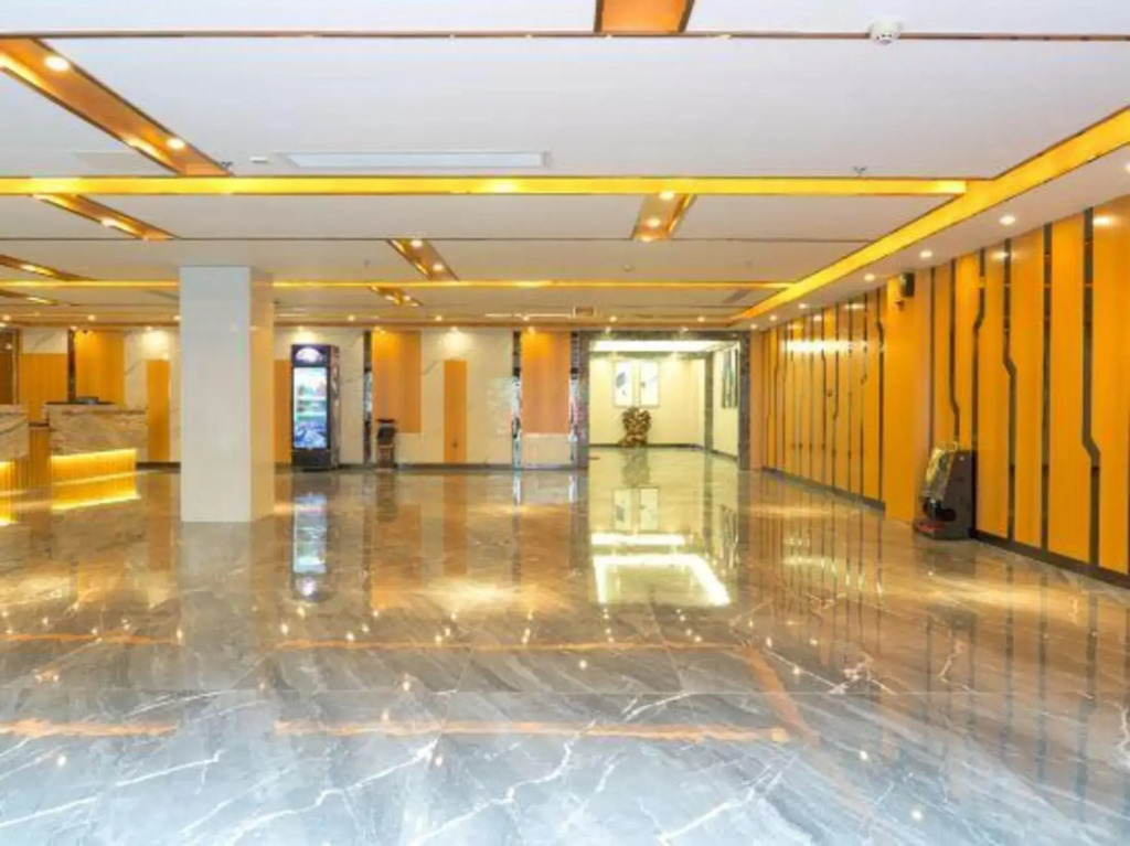 Huangyue Hotel (Wuzhou Arcade City)