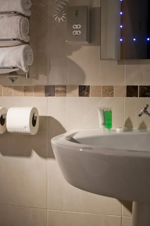 Shave Cross Rooms