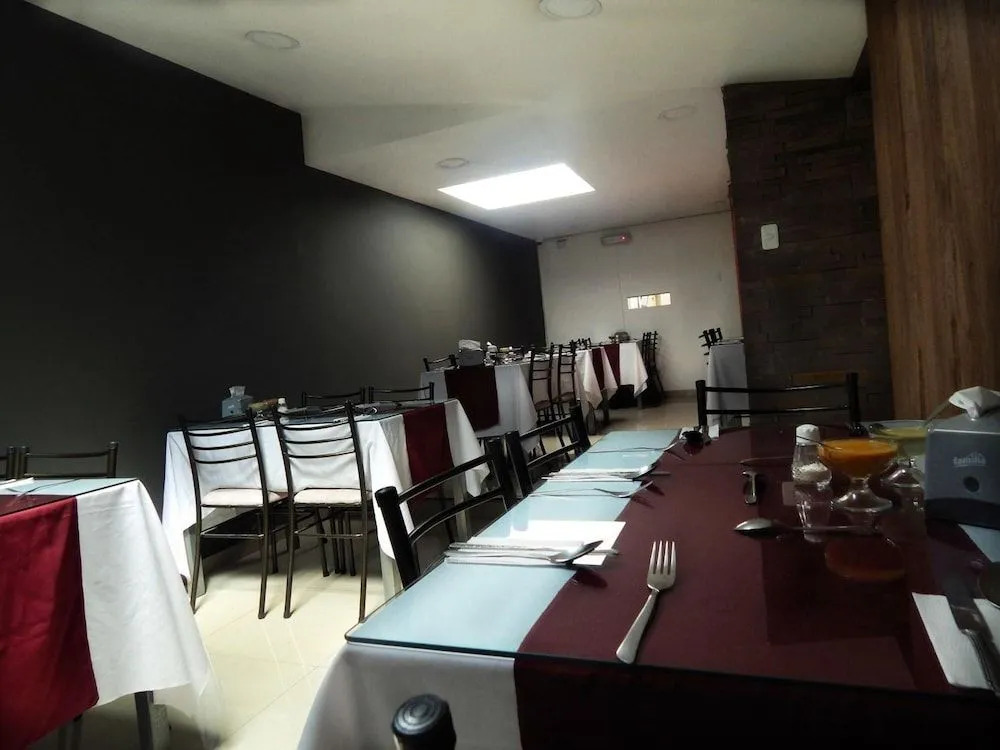 Hostal El Roble