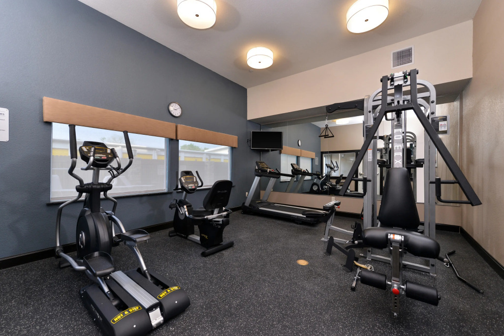 Best Western Plus Lake Jackson Inn & Suites