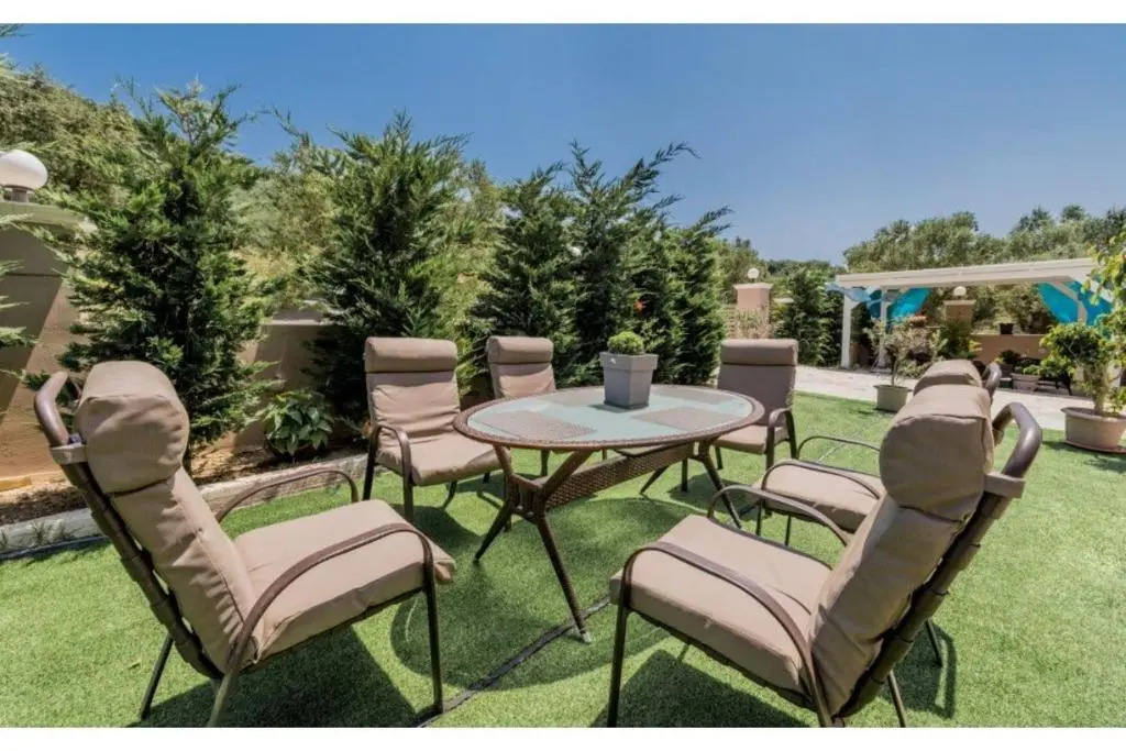 Villa Dionysia Studio S8
