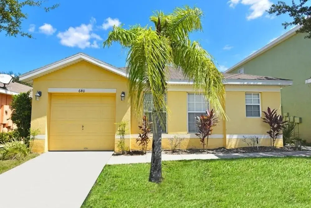 4 Bed Pool Game Room In Sandy Ridge 4 Bedroom Home by Redawning