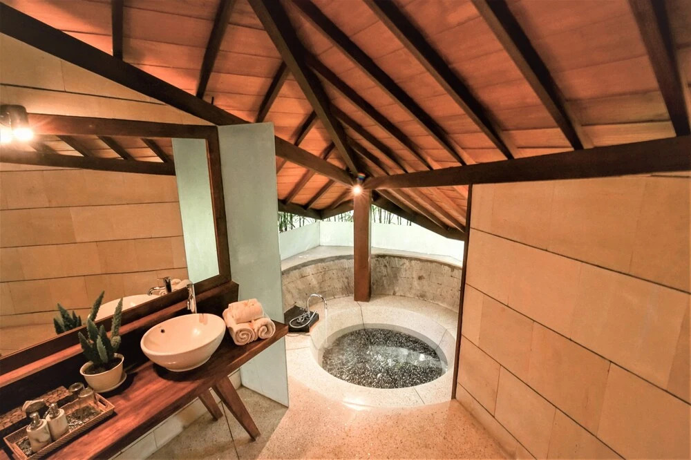 4 Bedroom Big Garden Villa