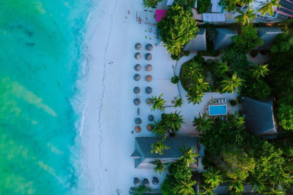 Mambo Ocean Resort