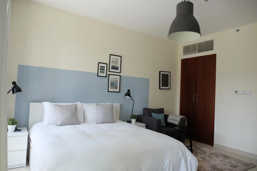 Spotlight - Ease by Emaar - Studio