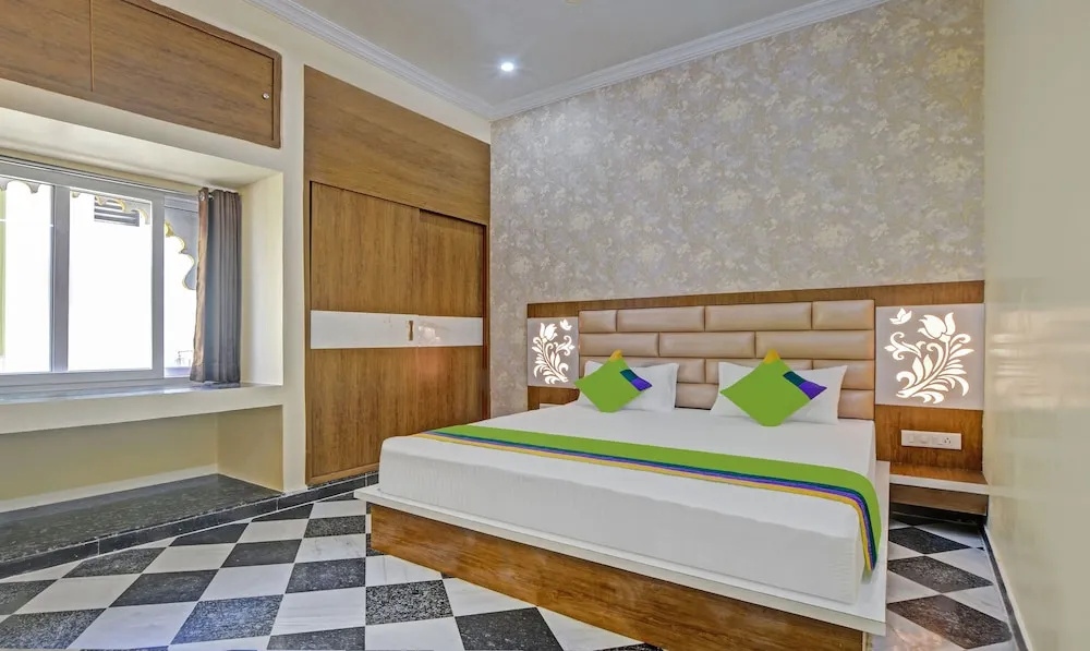 Hotel Vishvam Residency Udaipur