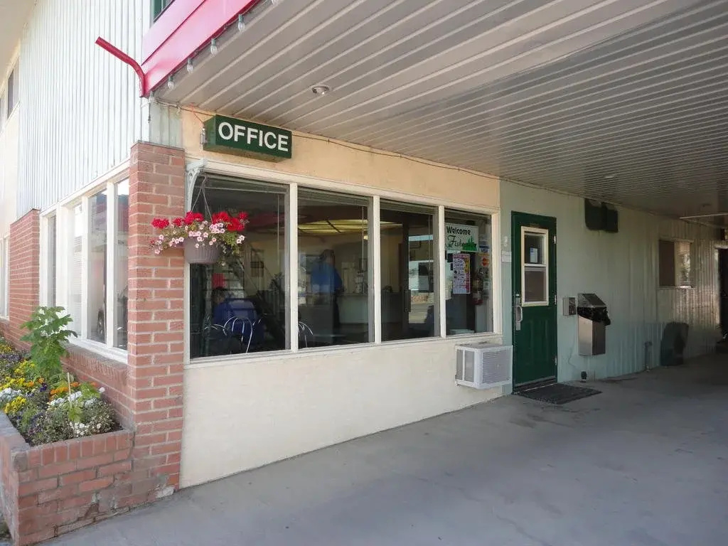 Tobin Lake Motel