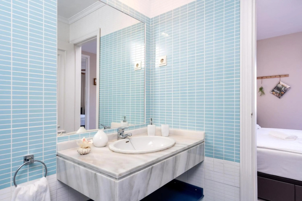 2BR Garden Apartment Albamar