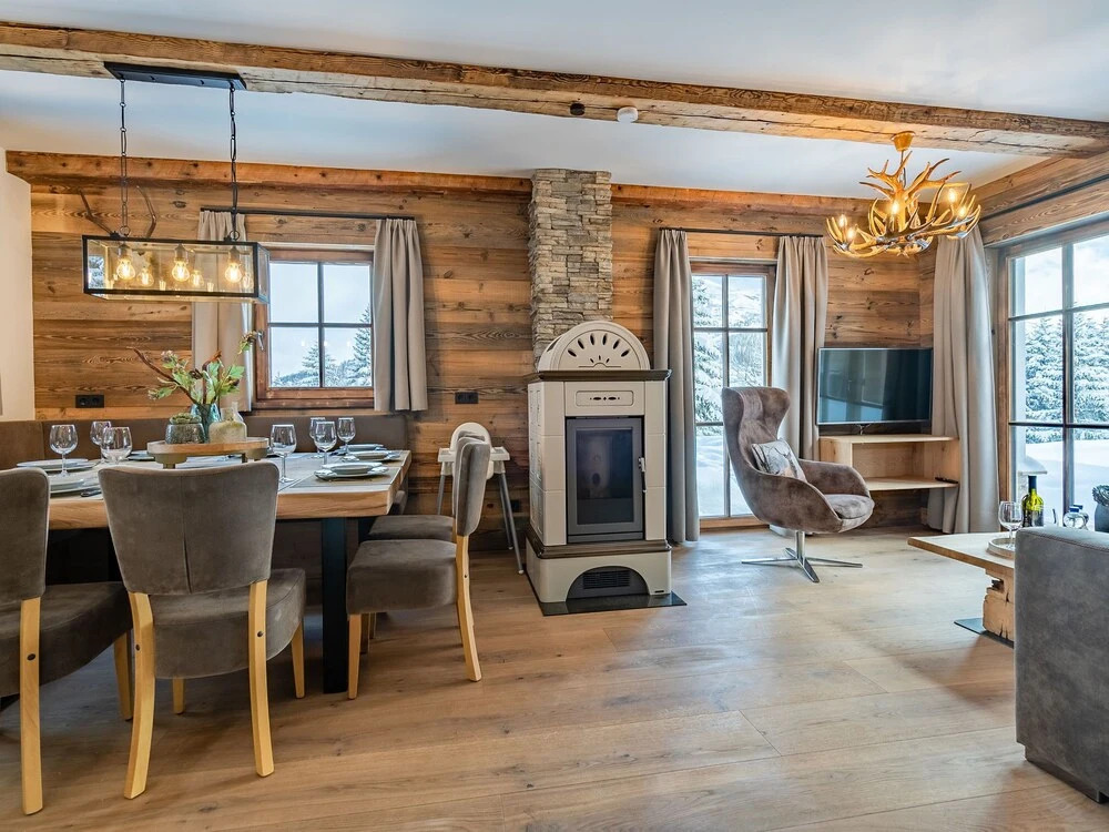 Quaint Chalet near Skiing Area in Katschberghöhe