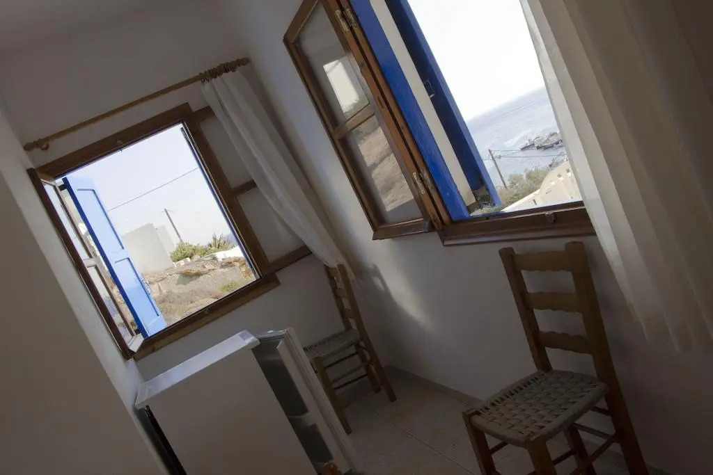 Perigiali Rooms & Apartments Folegandros