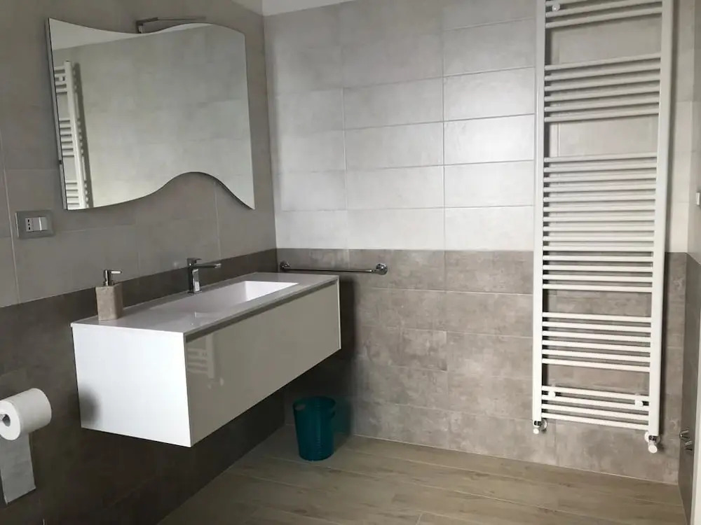 B&B Oleum