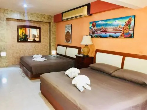 Suite Jacuzzi Room in Stunning Villa Playacar Ii