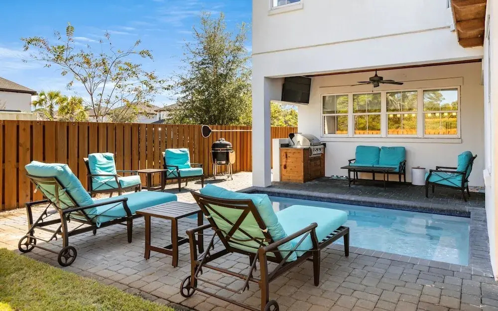 5BR Home w/ Private Heated Pool, Golf Cart, 4 Bikes, Near 30a!