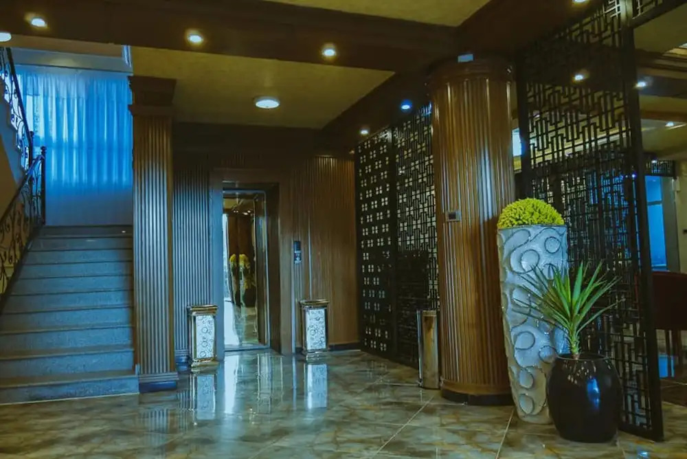 Moonlight Hotel