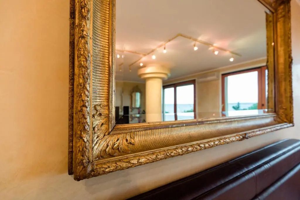 Lake Front Apartment - Direct Lake Access