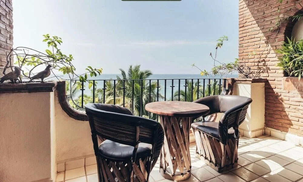 Ocean View 1Br Condo-balcony-beach-pool - 502