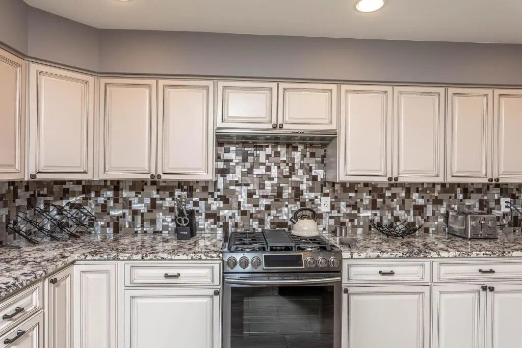 NEW - Havasunny Stay - Sleeps 16, Pool, Spa, Game Room, Fire Pit, Sunsets, Near Lake
