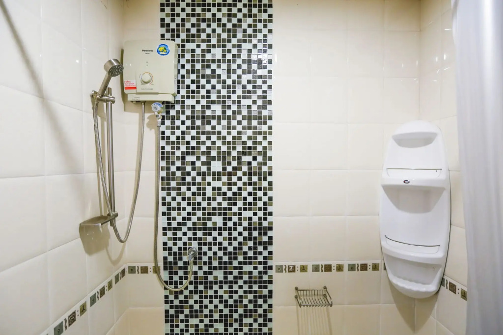 Hua Hin White Villa Hotel - SHA Certified