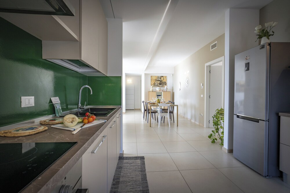 Villa Torricella Pool and Sunny Garden - Happy Rentals